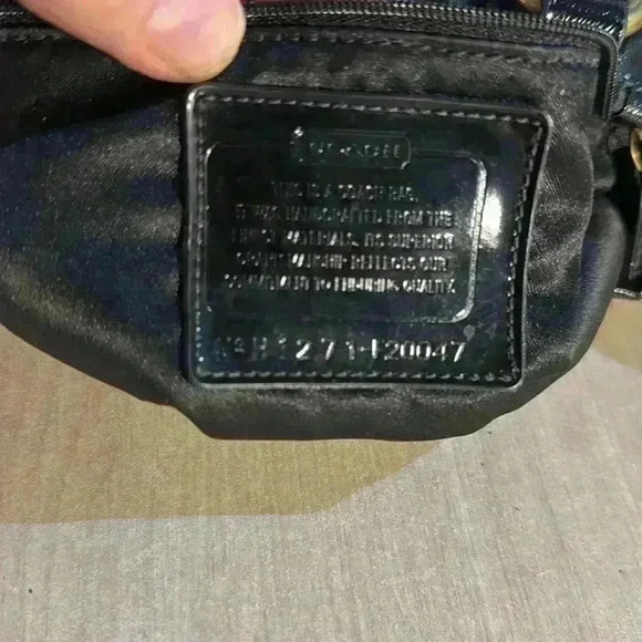 Coach “Daisy” Liquid Gloss Black Patent Leather Bag - Picture 5 of 12